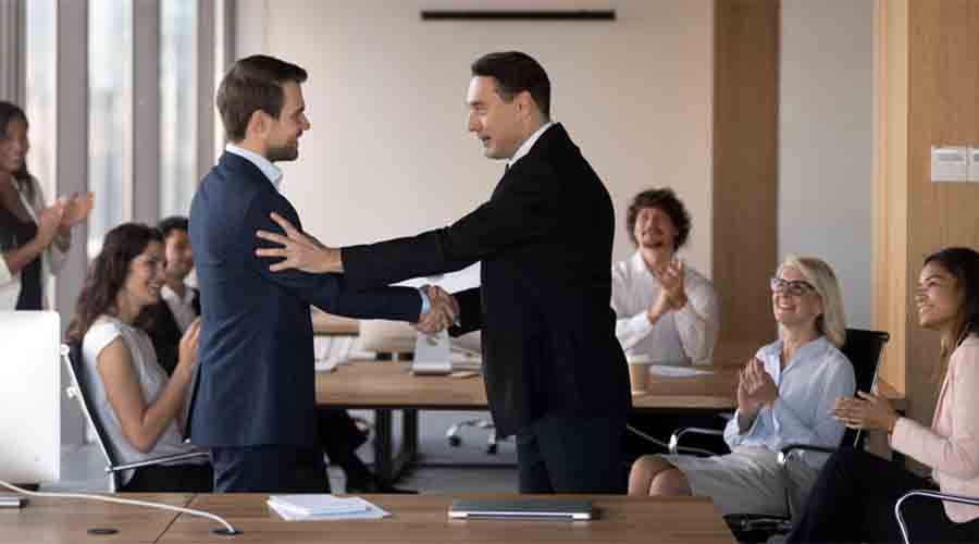 Sự khác biệt giữa CEO và hội đồng quản trị